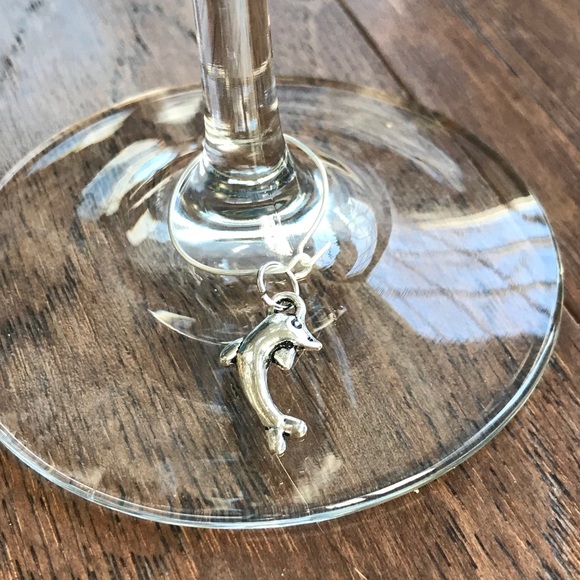 Beach themed wine glass charms- 4pc set - Picture 4 of 7